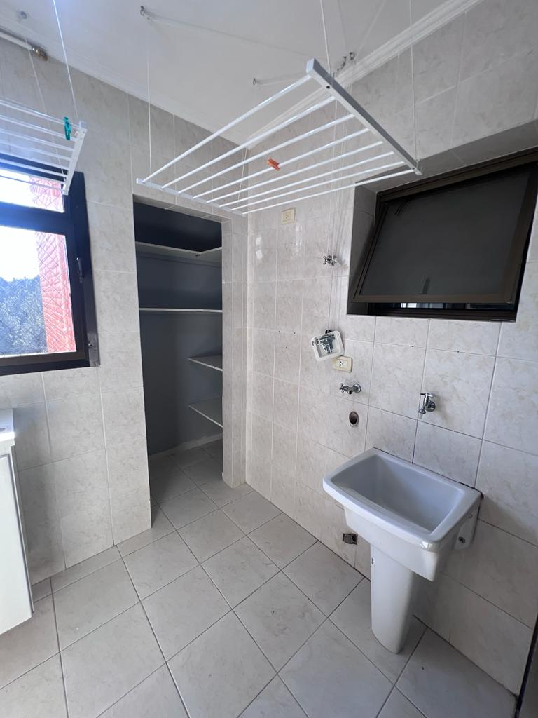 Imagem Apartamento com 3 Quartos à Venda, 114 m²em Alphaville - Santana de Parnaíba