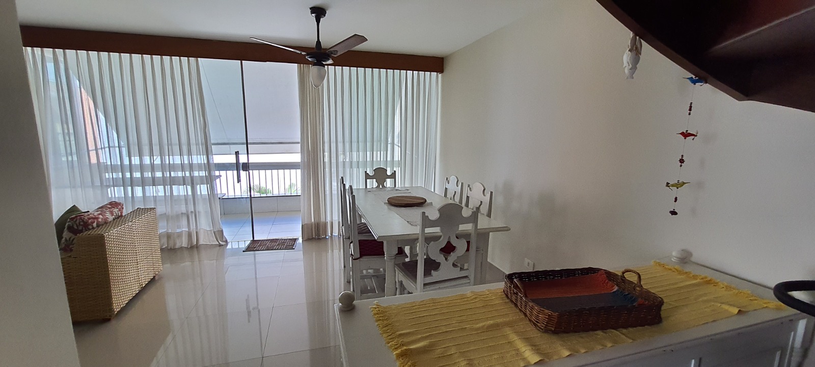 Imagem Apartamento com 3 Quartos à Venda, 125 m²em Enseada - Guarujá