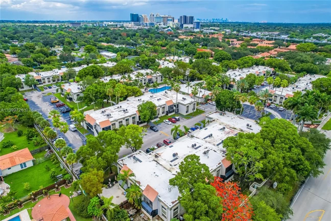 Foto do imóvel: Apartamento com 3 Quartos à Venda ou Locação, 100 m²em Alphaville Residencial Um - Barueri