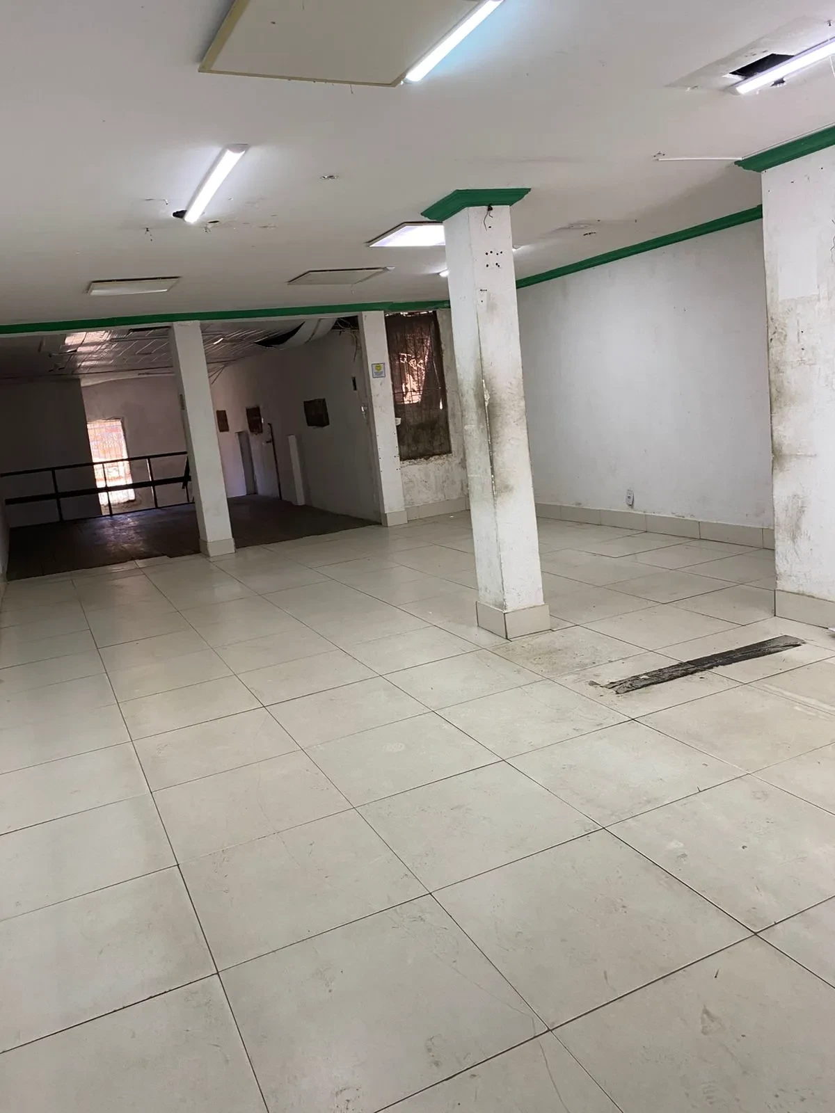 Imagem Ponto Comercial para Alugar, 115 m² em Nova Brasília de Itapuã - Salvador