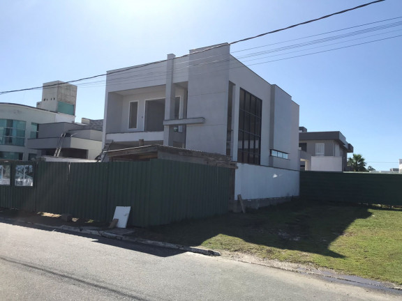 Imagem Casa com 4 Quartos à Venda, 170 m² em Areias - Camboriú