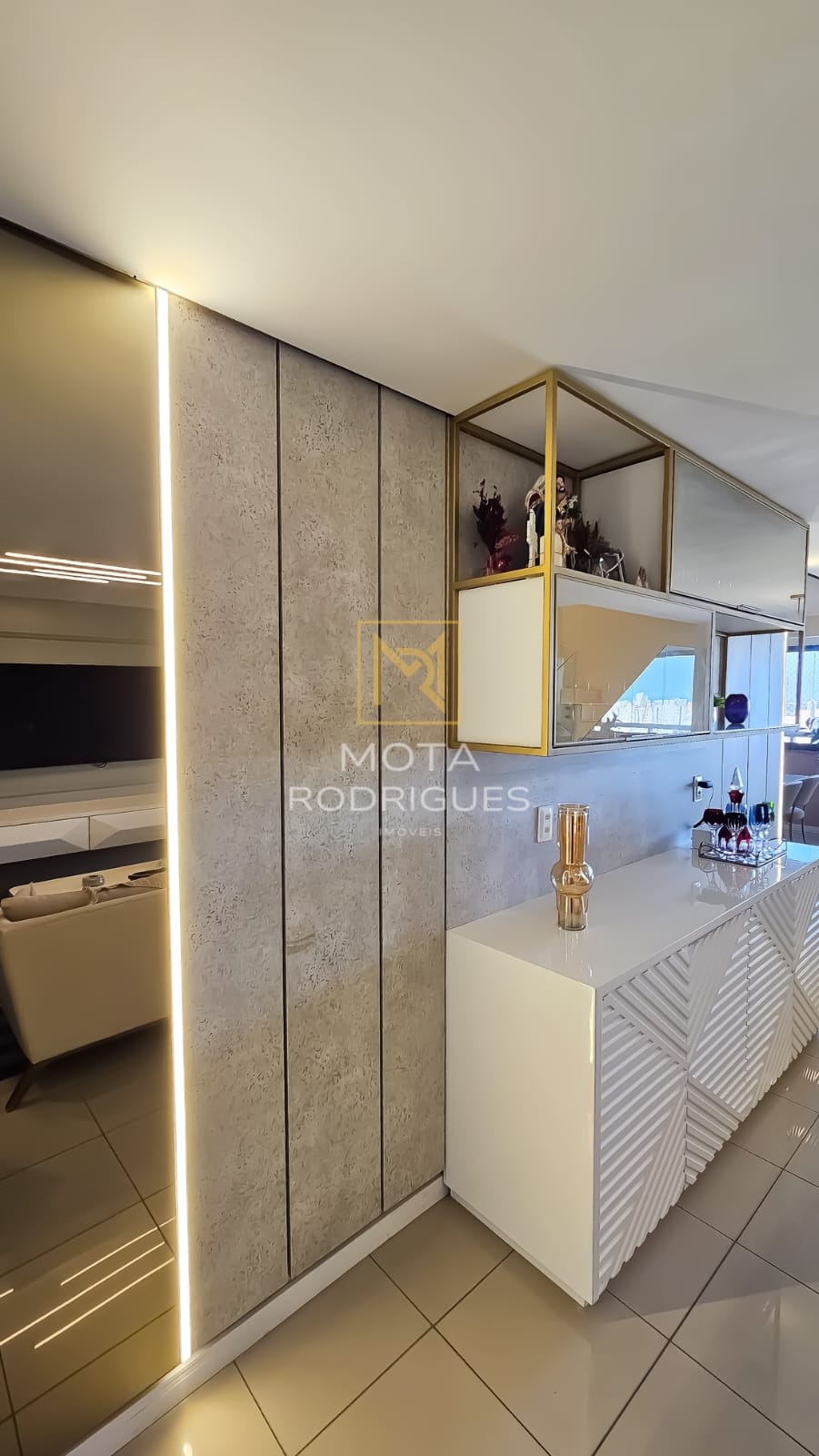 Foto do imóvel: Apartamento com 3 Quartos à Venda, 220 m² em Dionisio Torres - Fortaleza
