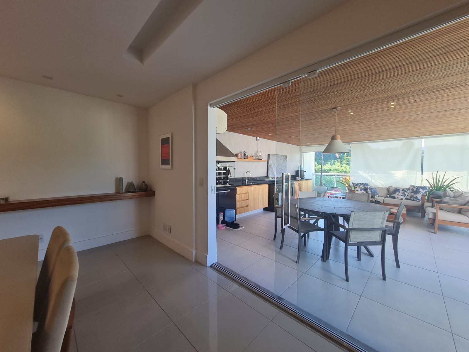 Imagem Apartamento com 3 Quartos à Venda, 280 m²em Camboinhas - Niterói