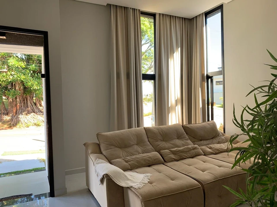 Imagem Casa de Condomínio com 4 Quartos à Venda, 260 m² em Jardim Celeste - Cáceres