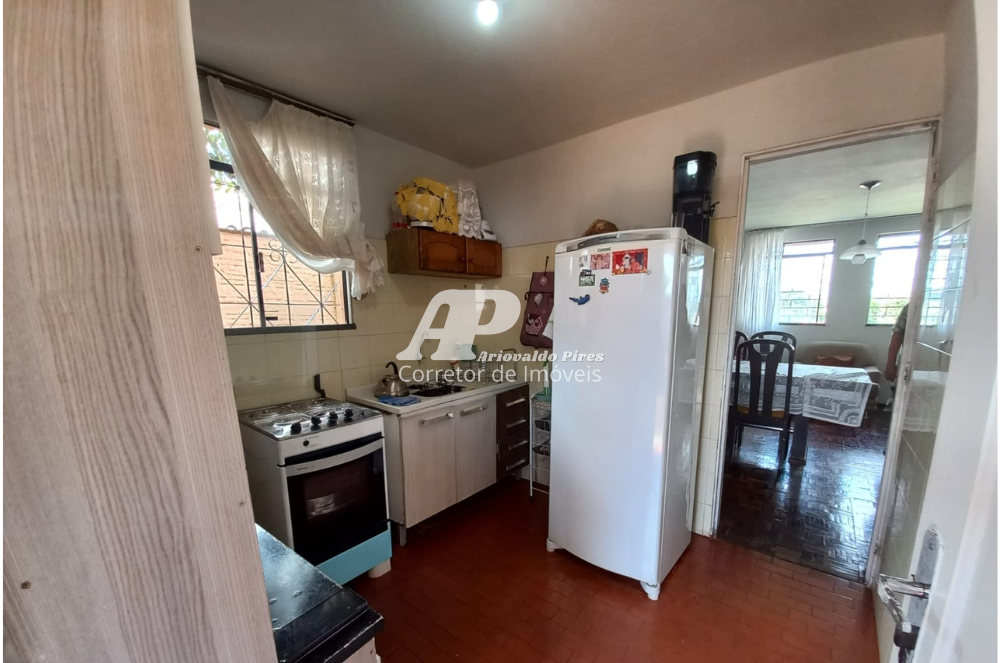 Imagem Casa com 3 Quartos à Venda, 150 m²em Uvaranas - Ponta Grossa