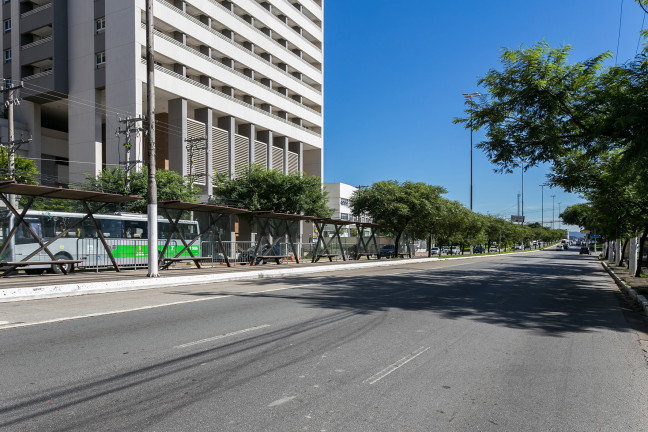 Sala Comercial à Venda ou Locação,  em Várzea da Barra Funda - São Paulo