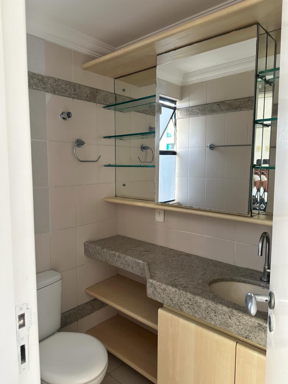 Imagem Apartamento com 4 Quartos para Alugar, 150 m²em Boa Viagem - Recife