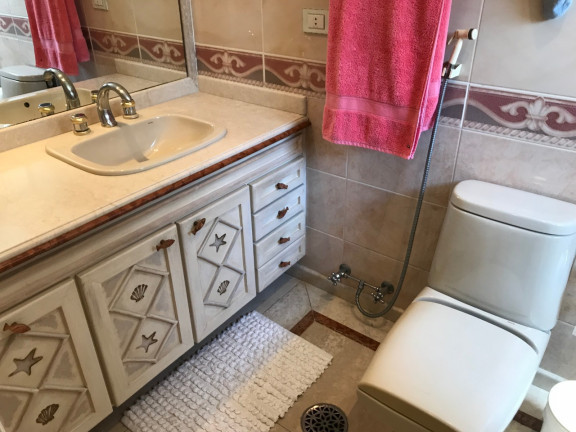 Imagem Apartamento com 3 Quartos à Venda, 200 m² em Enseada - Guarujá