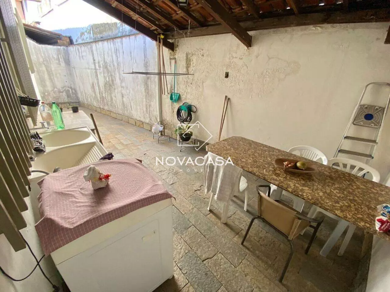 Imagem Casa com 2 Quartos à Venda, 90 m² em Planalto - Belo Horizonte