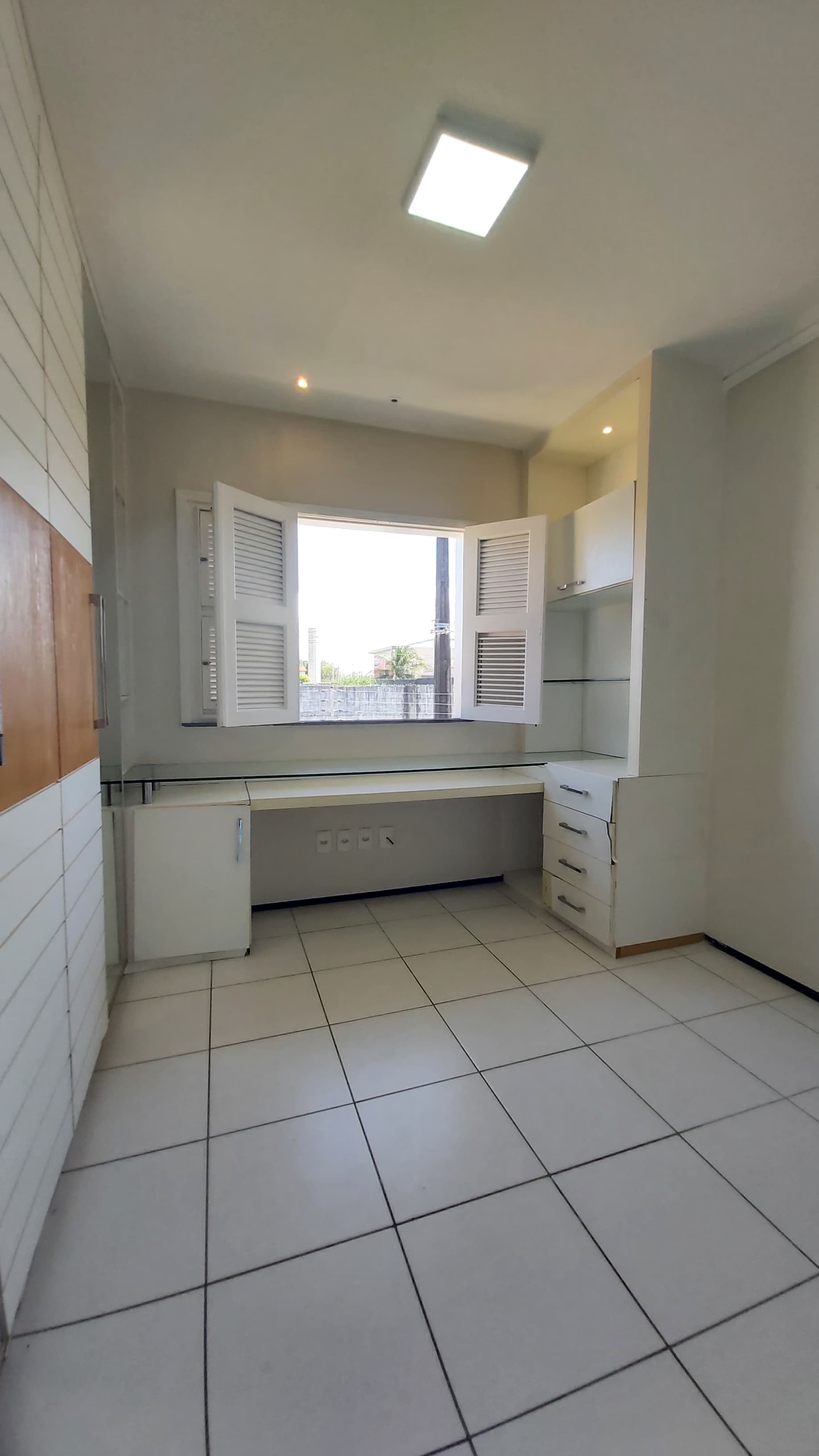 Imagem Casa de Condomínio com 3 Quartos à Venda, 131 m² em Engenheiro Luciano Cavalcante - Fortaleza