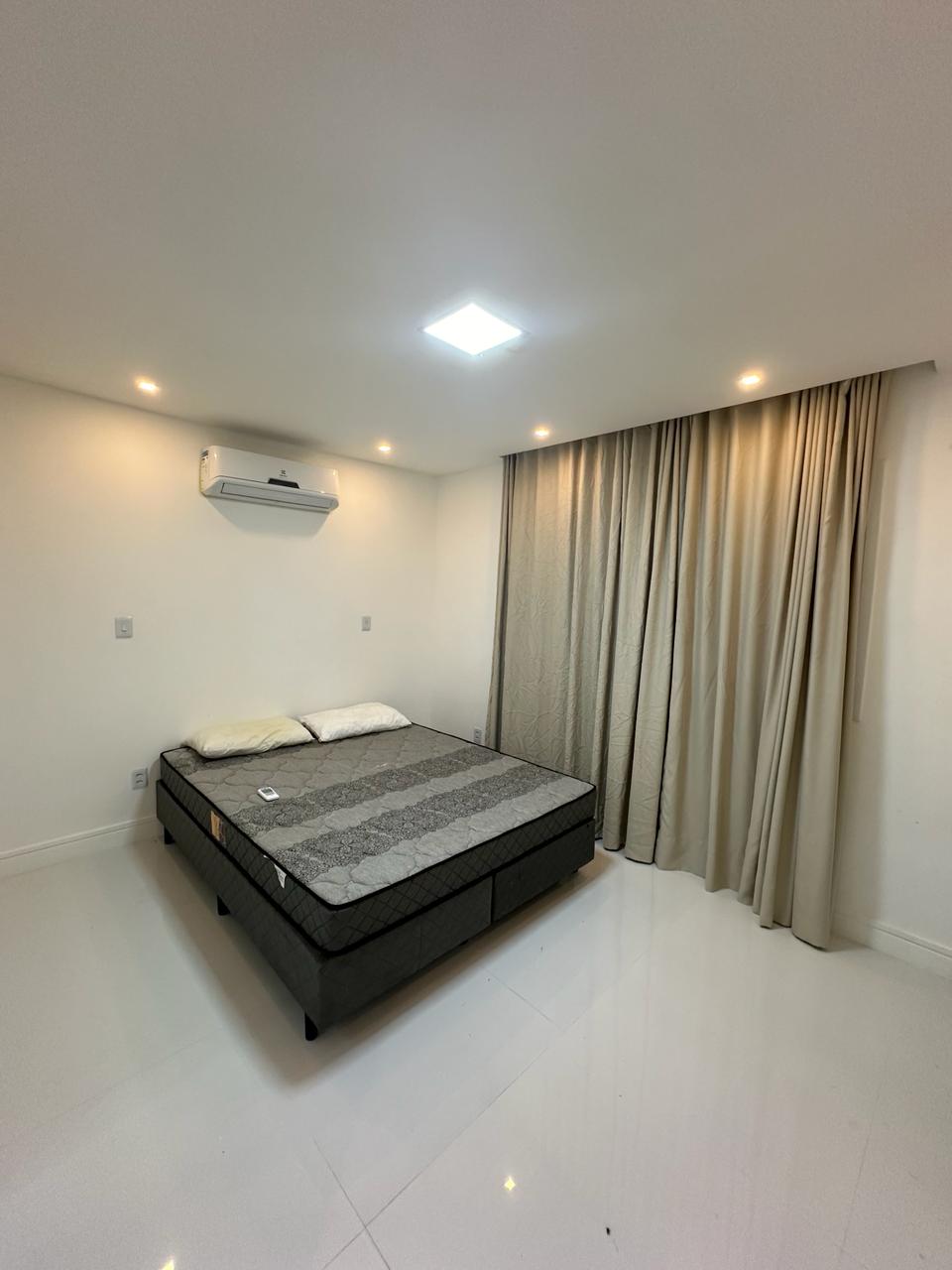 Imagem Casa de Condomínio com 4 Quartos à Venda, 320 m²em Alphaville (Abrantes) - Camaçari