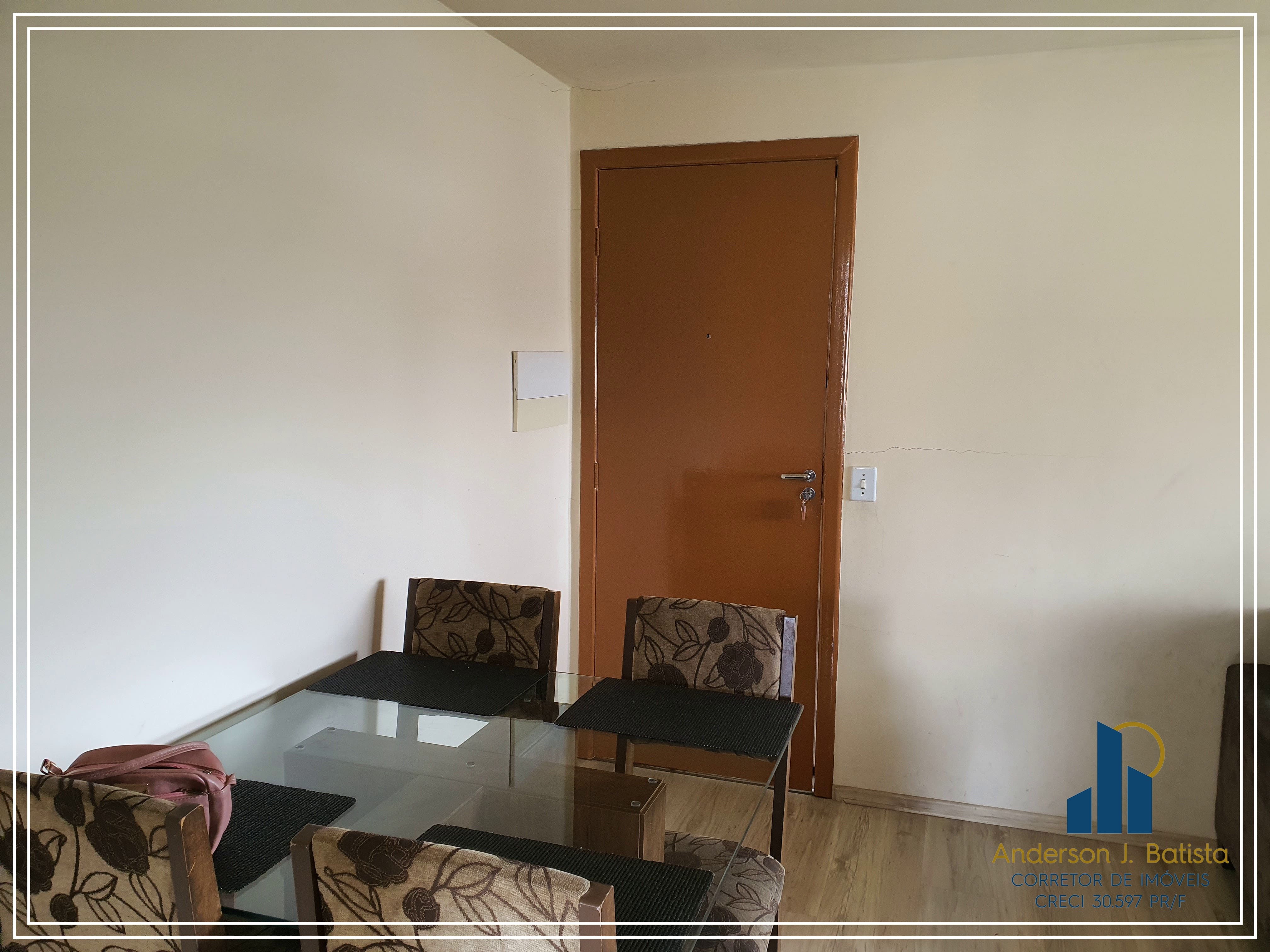Imagem Apartamento com 2 Quartos à Venda, 48 m²em Sítio Cercado - Curitiba