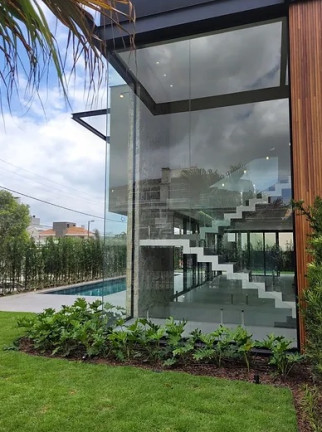 Imagem Casa com 5 Quartos à Venda, 350 m² em Jurerê Internacional - Florianópolis
