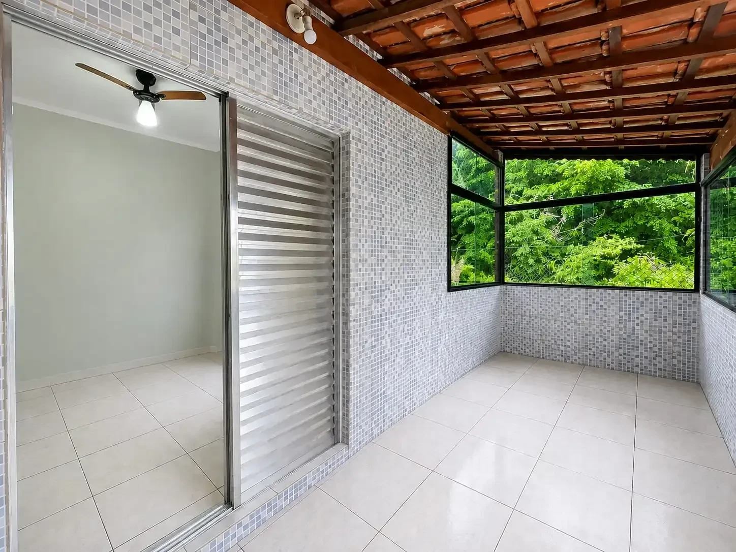 Foto do imóvel: Sobrado com 4 Quartos à Venda, 189 metros em Canto do Forte - Praia Grande