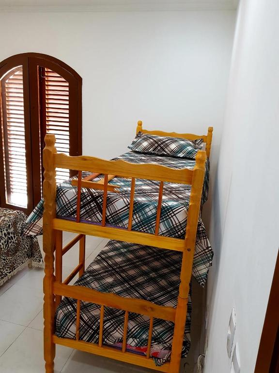 Imagem Casa com 4 Quartos para Temporada, 300 m²em Jardim Virgínia - Guarujá