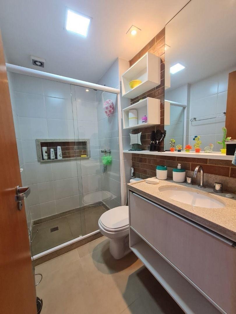 Imagem Apartamento com 4 Quartos à Venda, 131 m²em Camboinhas - Niterói