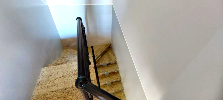 Imagem Sobrado com 4 Quartos à Venda, 205 m²em Martim de Sá  - Caraguatatuba