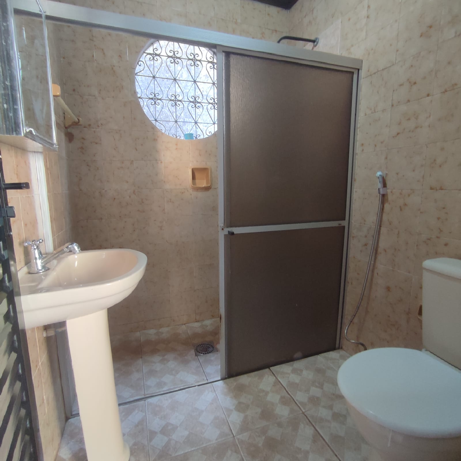 Imagem Casa com 4 Quartos à Venda ou Locação, 172 m²em Umarizal - Belém