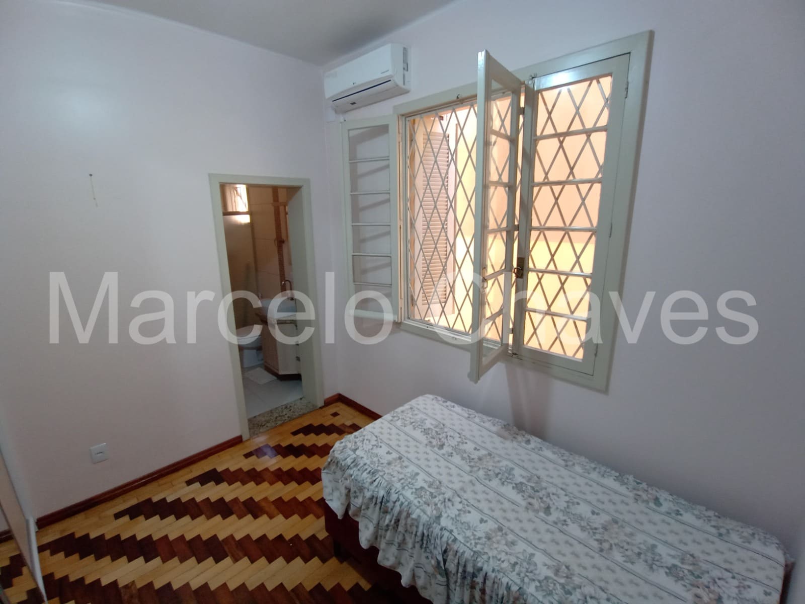 Imagem Casa com 11 Quartos à Venda, 265 m² em Partenon - Porto Alegre