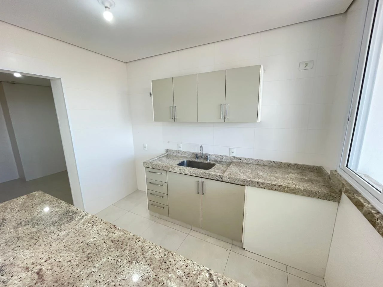 Imagem Apartamento com 3 Quartos à Venda, 130 metros em Parque Balneário Poiares - Caraguatatuba