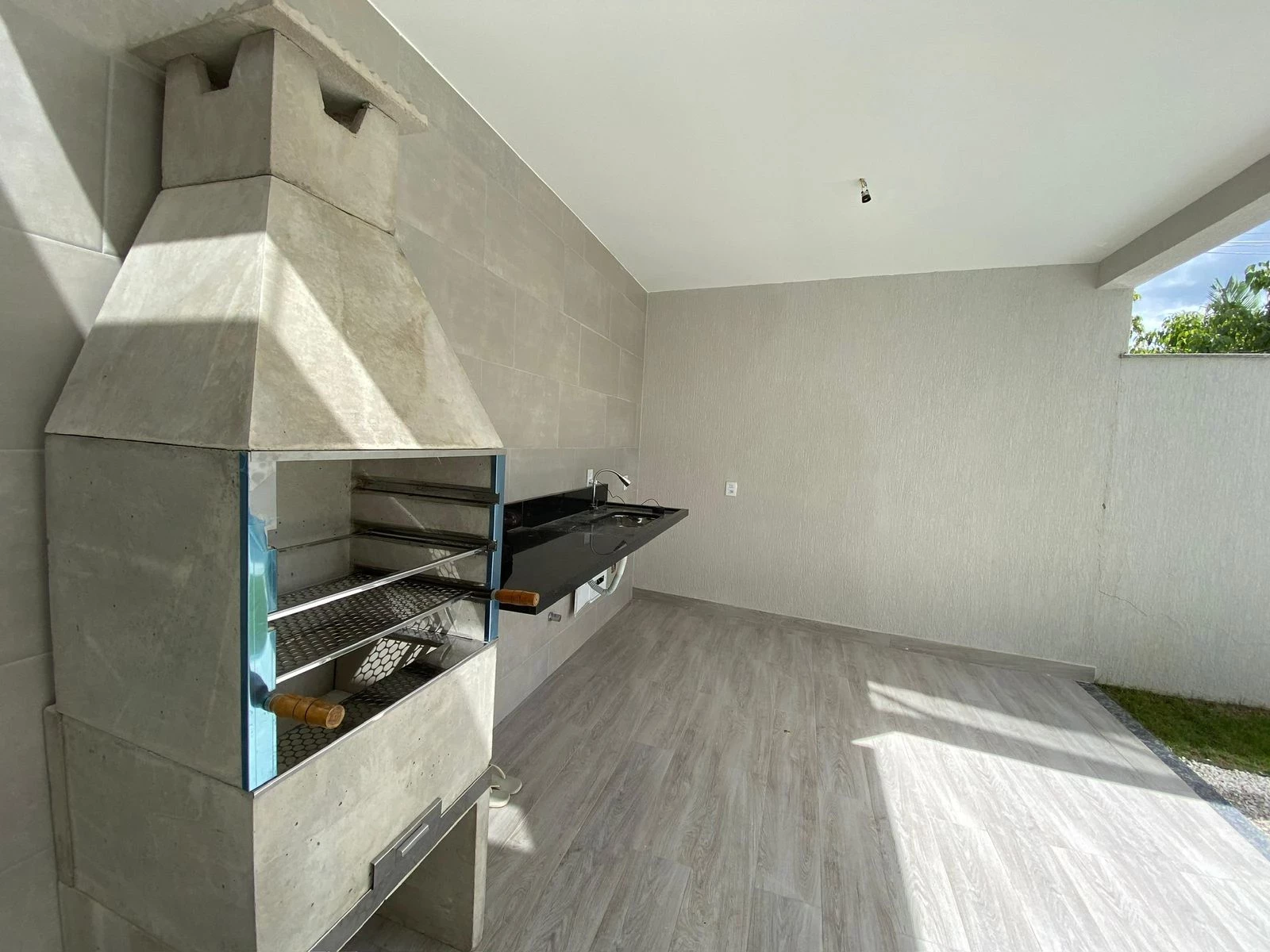 Foto do imóvel: Casa de Condomínio com 4 Quartos à Venda ou Locação, 20 m² em Vargem Pequena - Rio de Janeiro