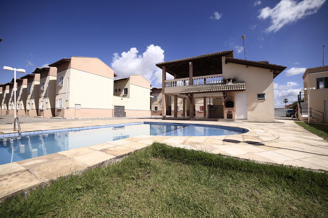 Casa de Condomínio com 2 Quartos à Venda, 63 m²em Siqueira - Fortaleza