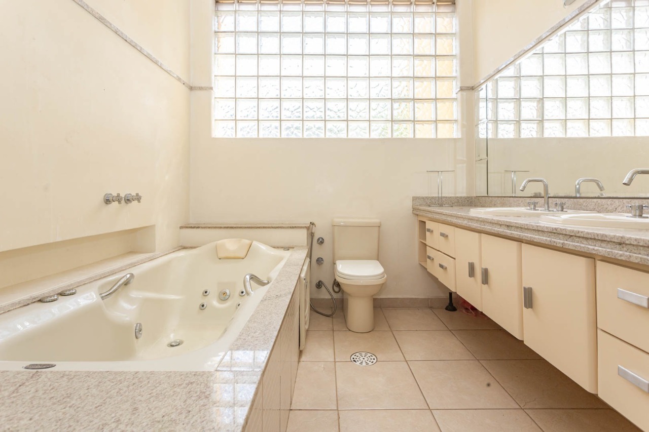 Imagem Casa com 2 Quartos à Venda ou Locação, 237 m² em Cidade Monções - São Paulo