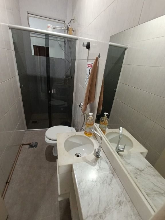 Imagem Casa com 2 Quartos à Venda, 70 m² em Vila Cloris - Belo Horizonte