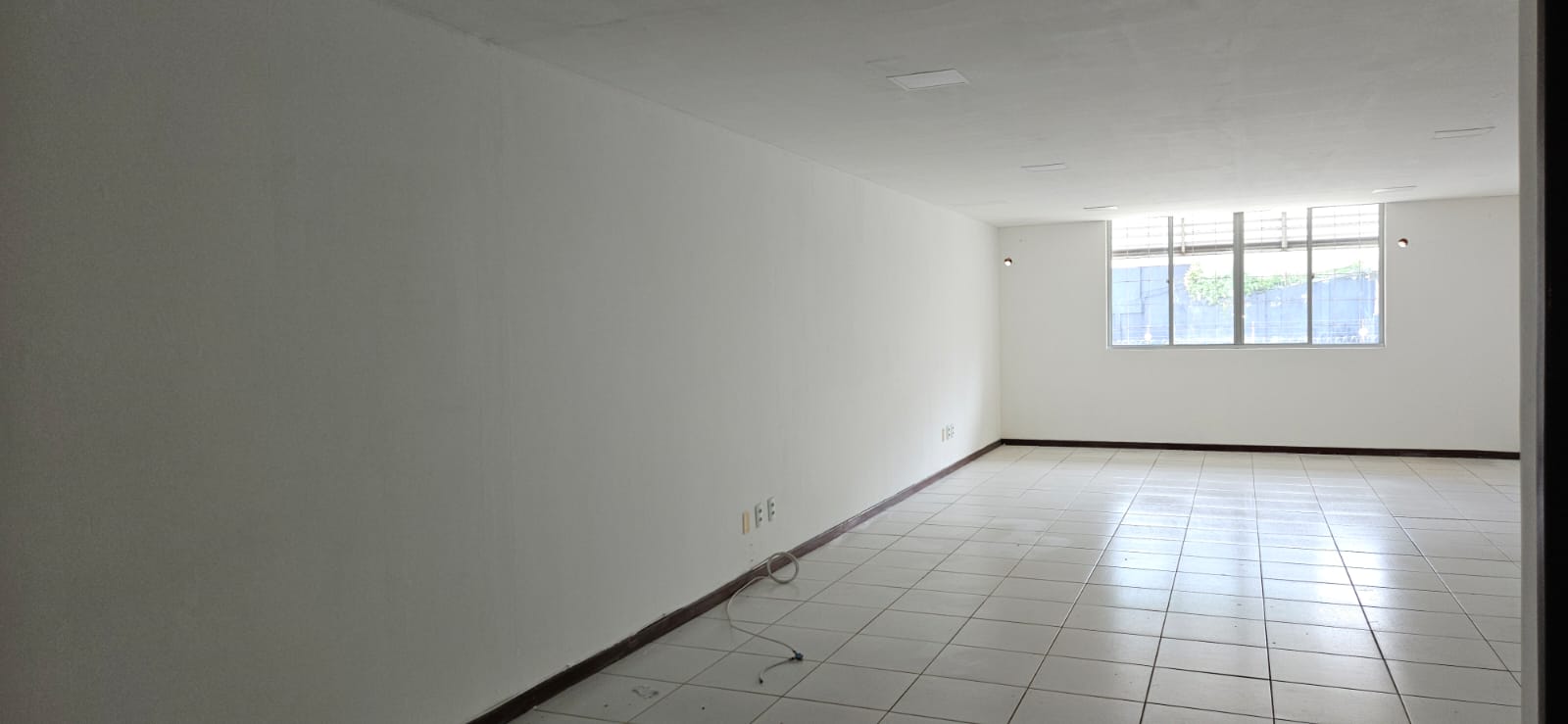 Imagem Sala Comercial para Alugar, 60 m²em Nazaré  - Belém