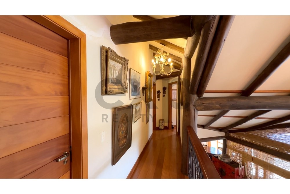 Foto do imóvel: Casa de Condomínio com 5 Quartos à Venda, 290 m² em Cuiabá - Petrópolis