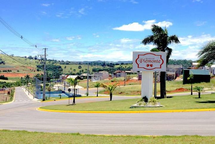 Terreno à Venda, 140 m² em Residencial Piemonte - Bragança Paulista