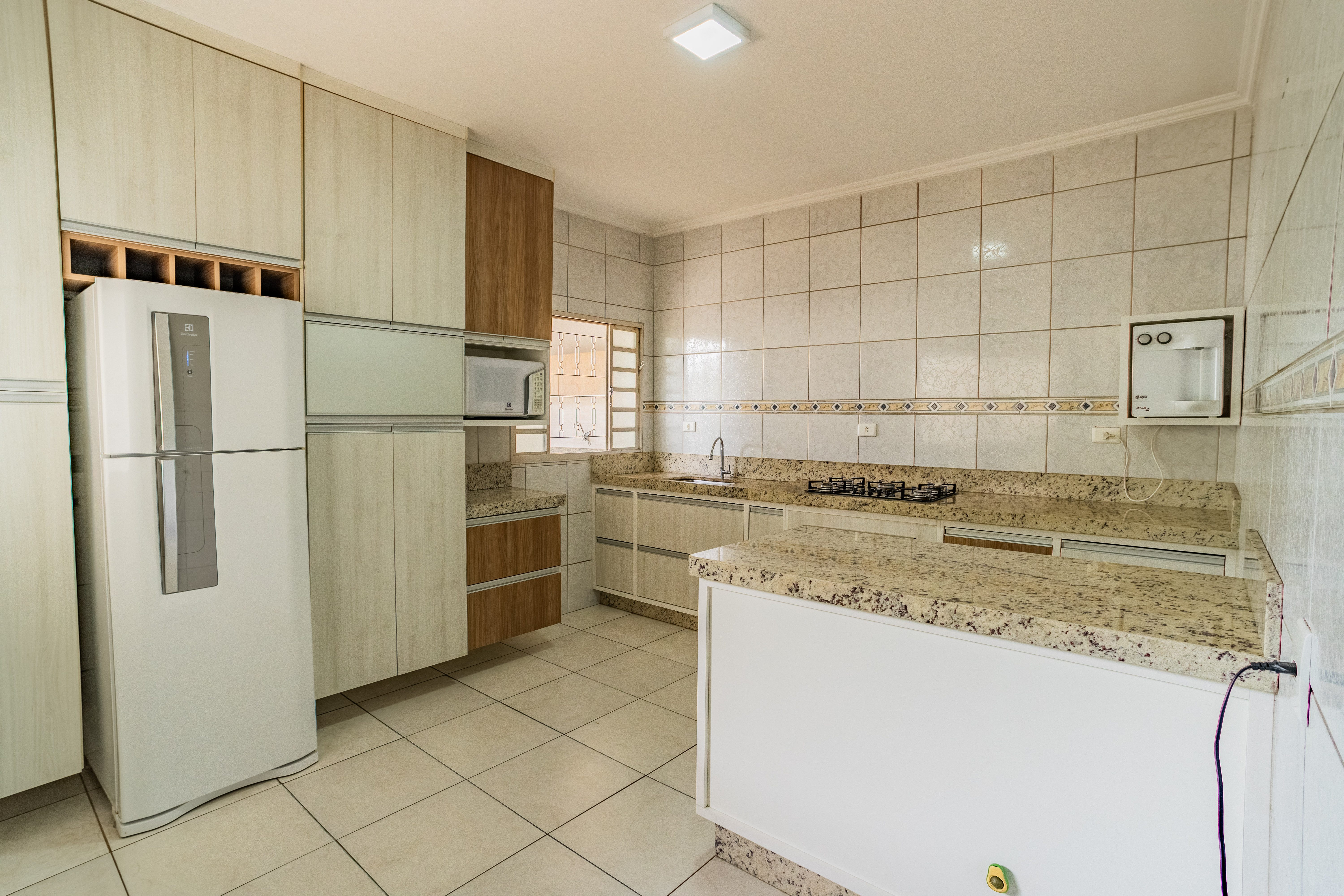 Imagem Sobrado com 3 Quartos à Venda, 398 m² em Jardim Aeronave de Viracopos - Campinas