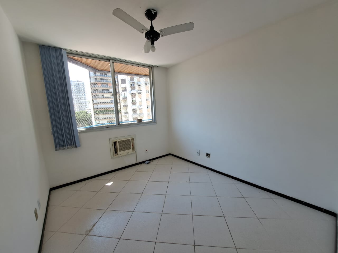 Imagem Apartamento com 2 Quartos à Venda, 90 m²em São Domingos - Niterói