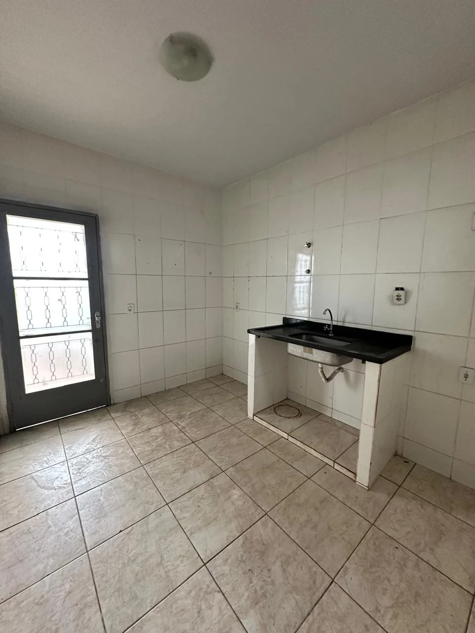 Imagem Casa com 2 Quartos à Venda, 75 m² em Residencial Recanto do Bosque - Goiânia Imagem Casa com 2 Quartos à Venda, 75 m² em Residencial Recanto do Bosque - Goiânia