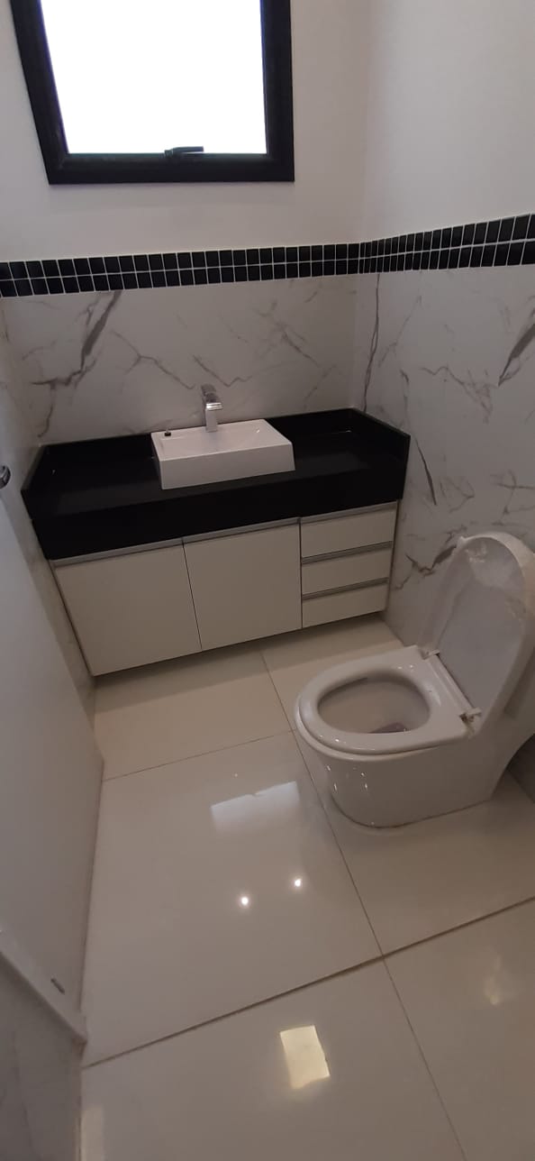 Imagem Casa de Condomínio com 4 Quartos à Venda, 200 m²em Alphaville - Santana de Parnaíba