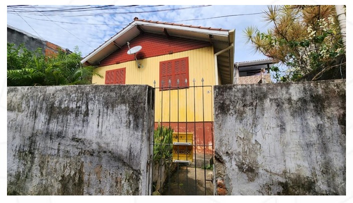 Imagem Casa com 3 Quartos à Venda, 140 m²em Centro - Florianópolis