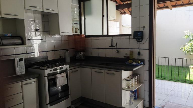 Imagem Casa de Condomínio com 4 Quartos à Venda, 135 m² em Setor Jaó - Goiânia