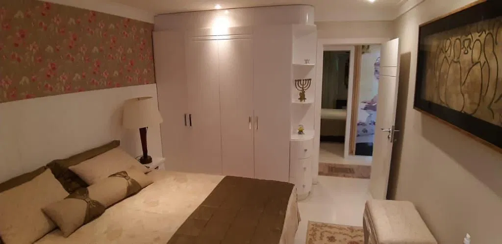 Imagem Apartamento com 4 Quartos à Venda, 287 m²em Centro - Guarapuava