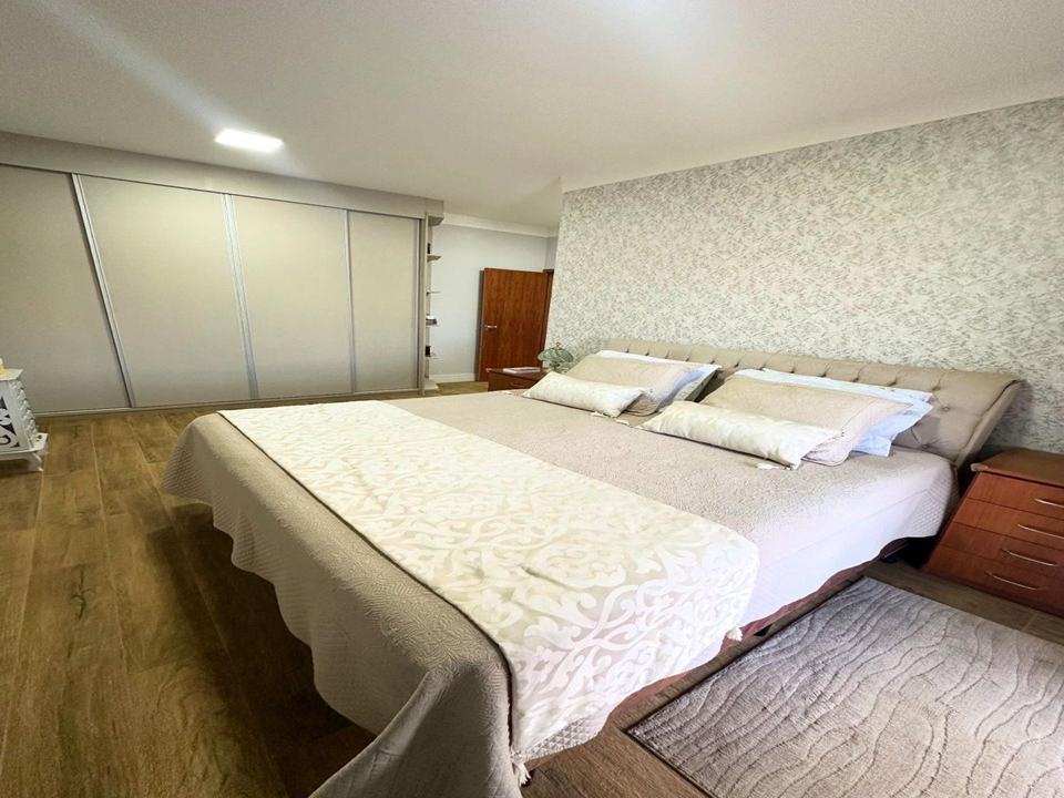 Imagem Casa de Condomínio com 3 Quartos à Venda, 435 m² em Medeiros - Jundiaí