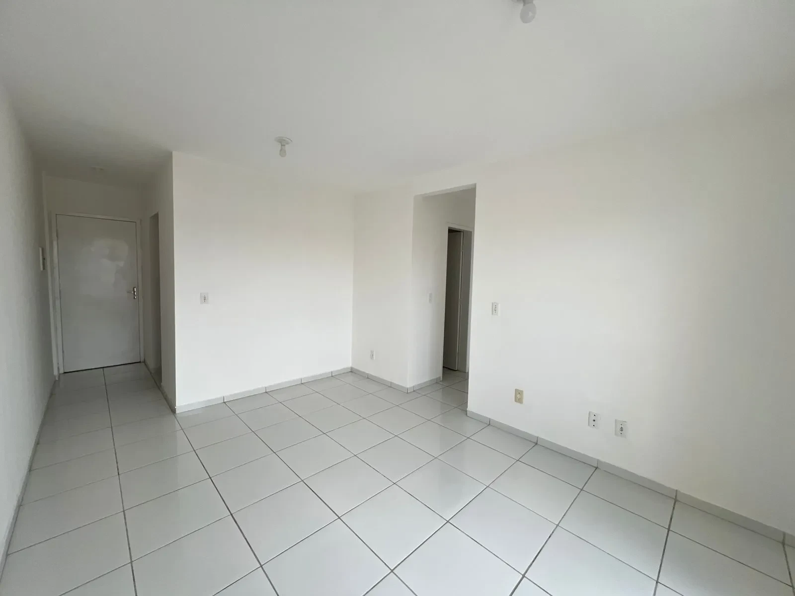 Imagem Apartamento com 2 Quartos à Venda, 57 m² em Nova Esperança - Parnamirim