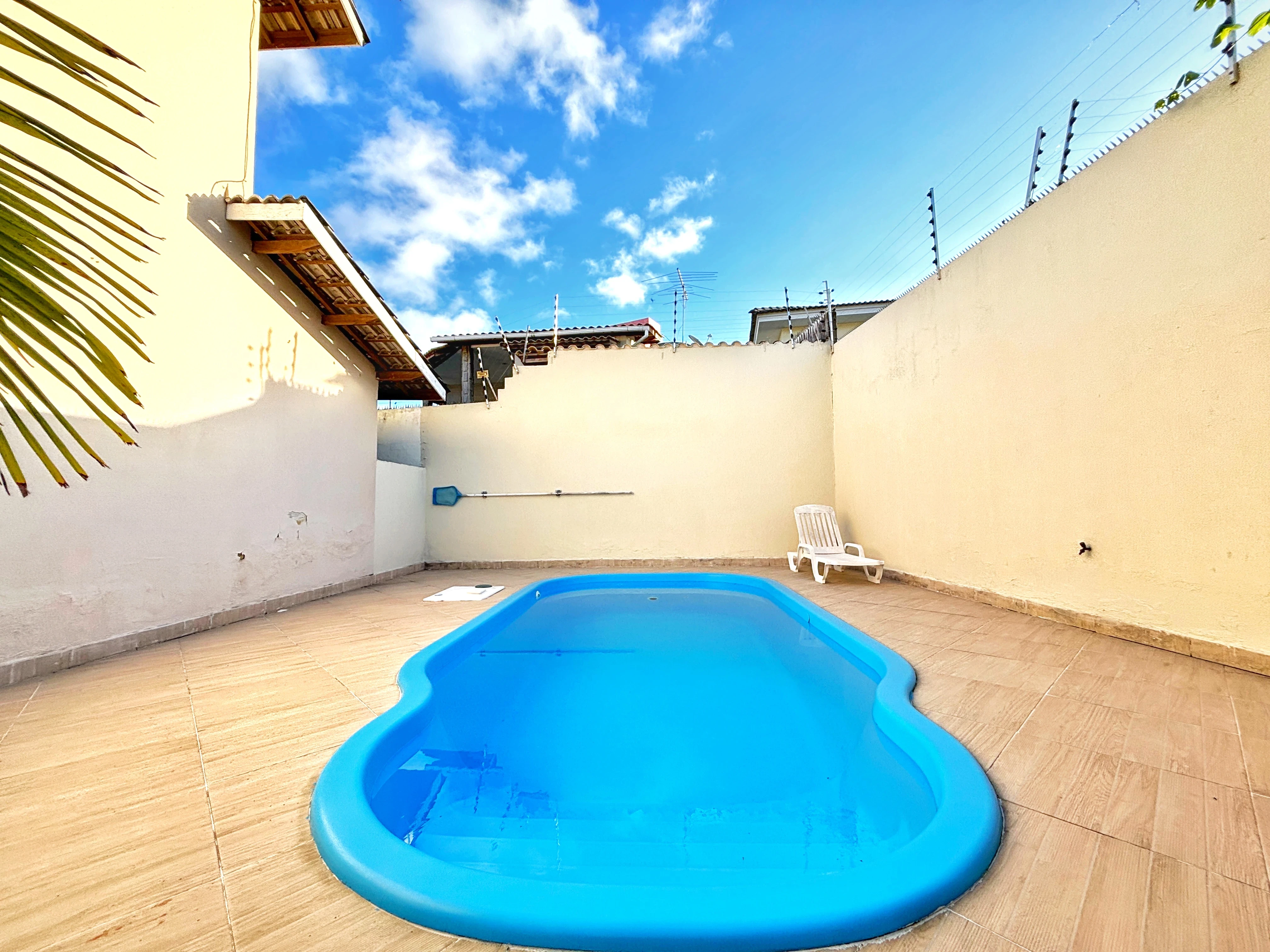 Foto do imóvel: Casa de Condomínio com 3 Quartos à Venda, 119 metros em Buraquinho - Lauro de Freitas