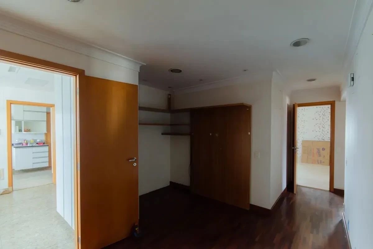 Imagem Apartamento com 4 Quartos à Venda, 230 metros em Aclimação - São Paulo