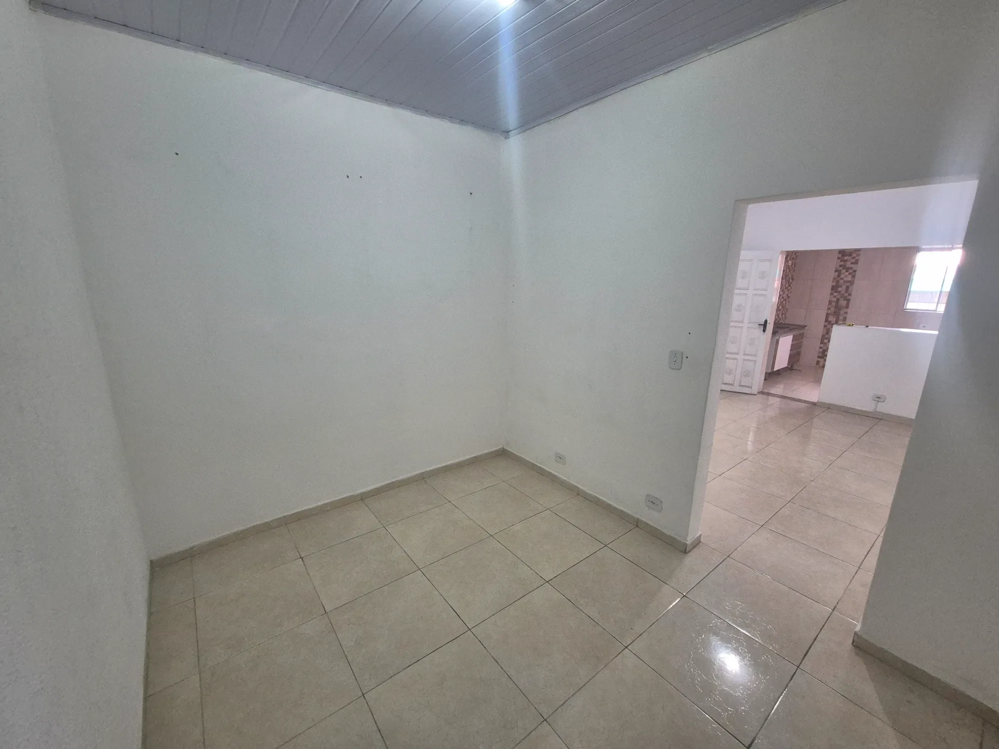 Imagem Casa com 2 Quartos para Alugar, 100 m² em Parque Pinheiros - Taboão da Serra
