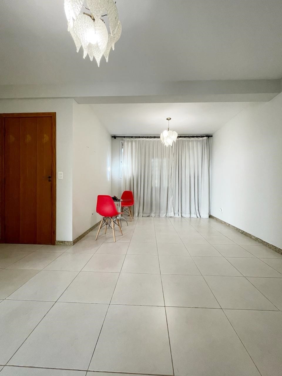 Imagem Casa com 4 Quartos à Venda, 360 m²em Itapoã - Belo Horizonte
