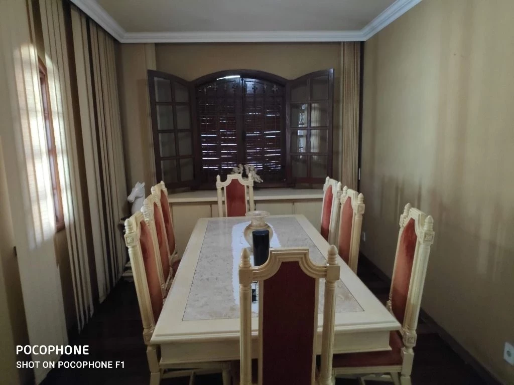 Imagem Casa com 5 Quartos à Venda, 290 m² em Parque Xangri-Lá - Contagem
