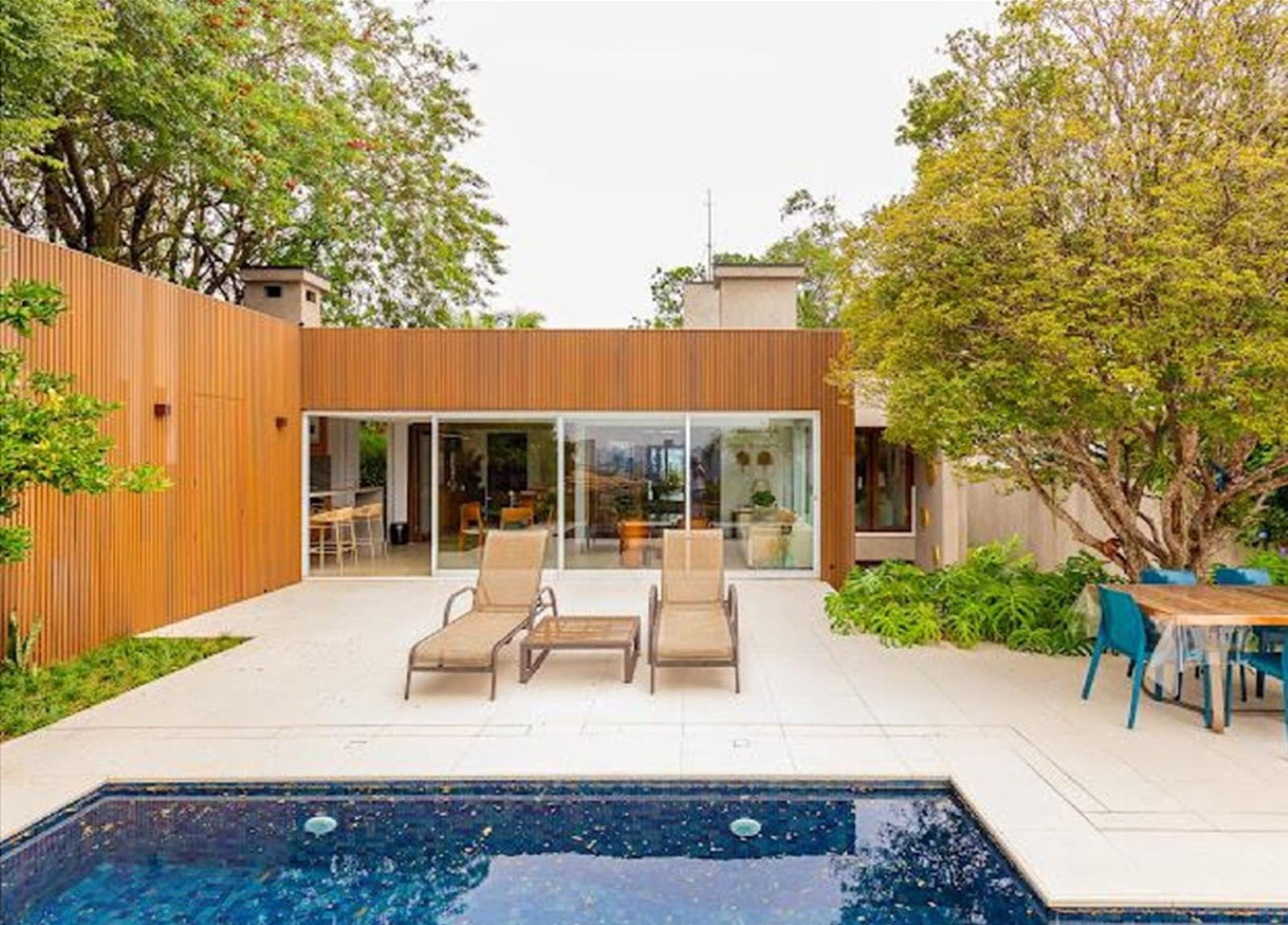 Casa de Vila com 3 Quartos à Venda, 608 m² em Jardim Guedala - São Paulo