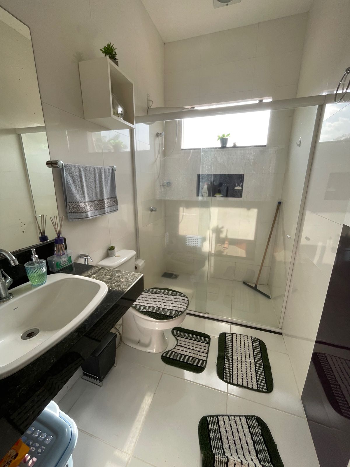 Imagem Casa de Condomínio com 4 Quartos à Venda, 288 m²em Quarenta Horas (Coqueiro) - Ananindeua