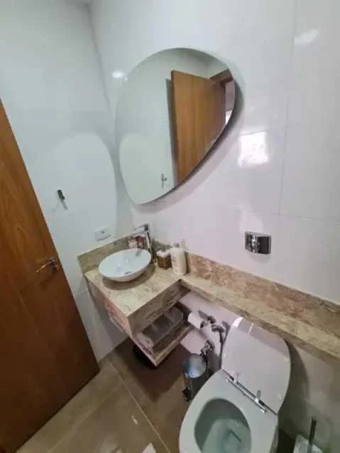 Imagem Apartamento com 2 Quartos à Venda, 100 m²em Copacabana - Rio de Janeiro