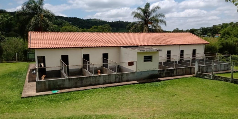 Imagem Chácara com 8 Quartos à Venda, 16.940 m² em Centro - Santa Isabel