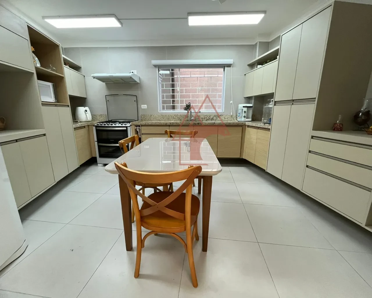 Imagem Sobrado com 3 Quartos à Venda, 156 m² em Aparecida - Santos